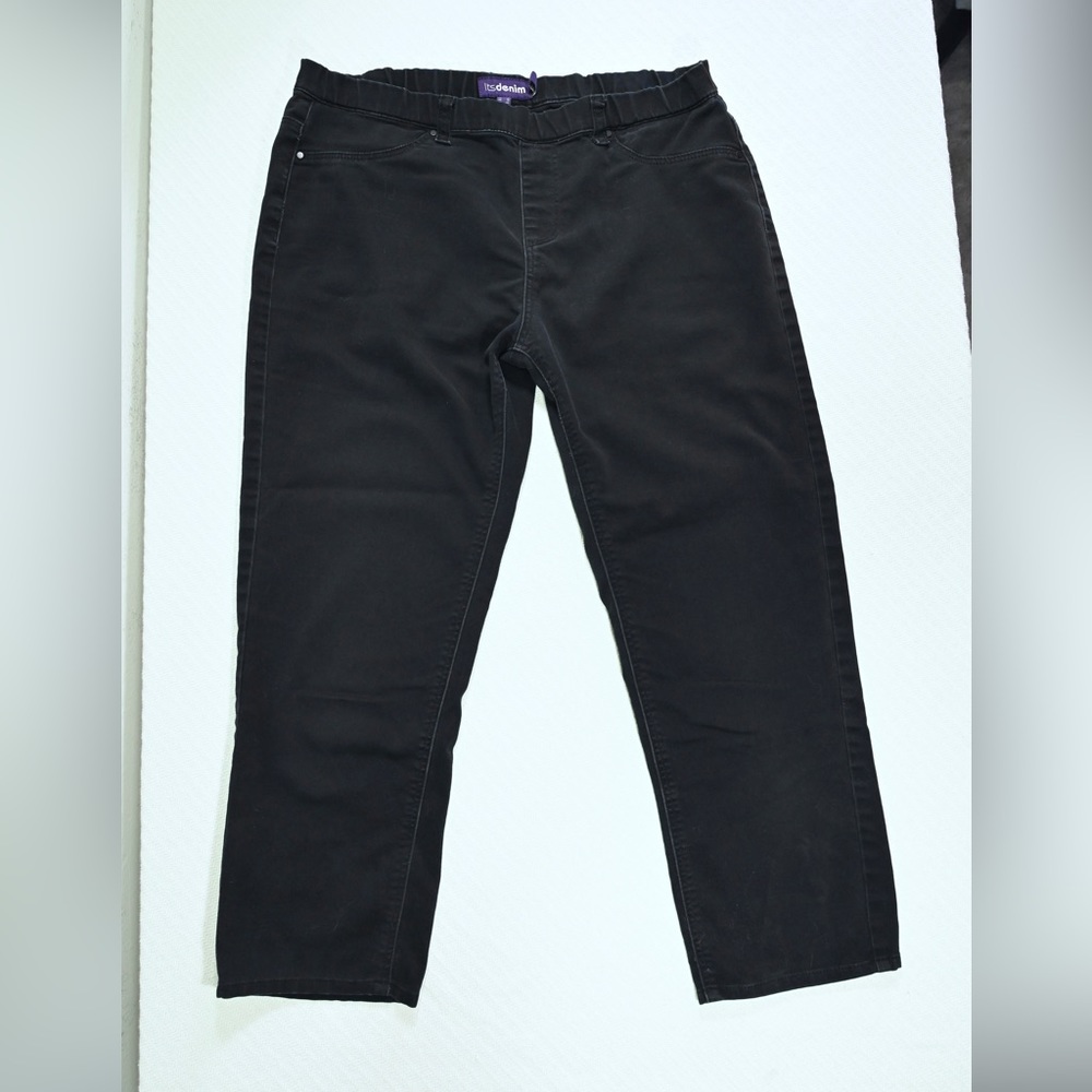LTS Black Capri Shorts